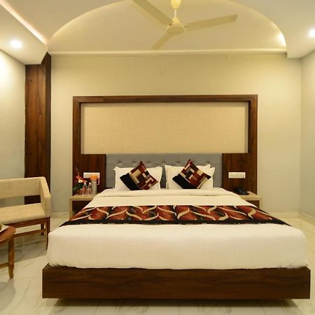 Hopp Inn Udaipur Exteriör bild