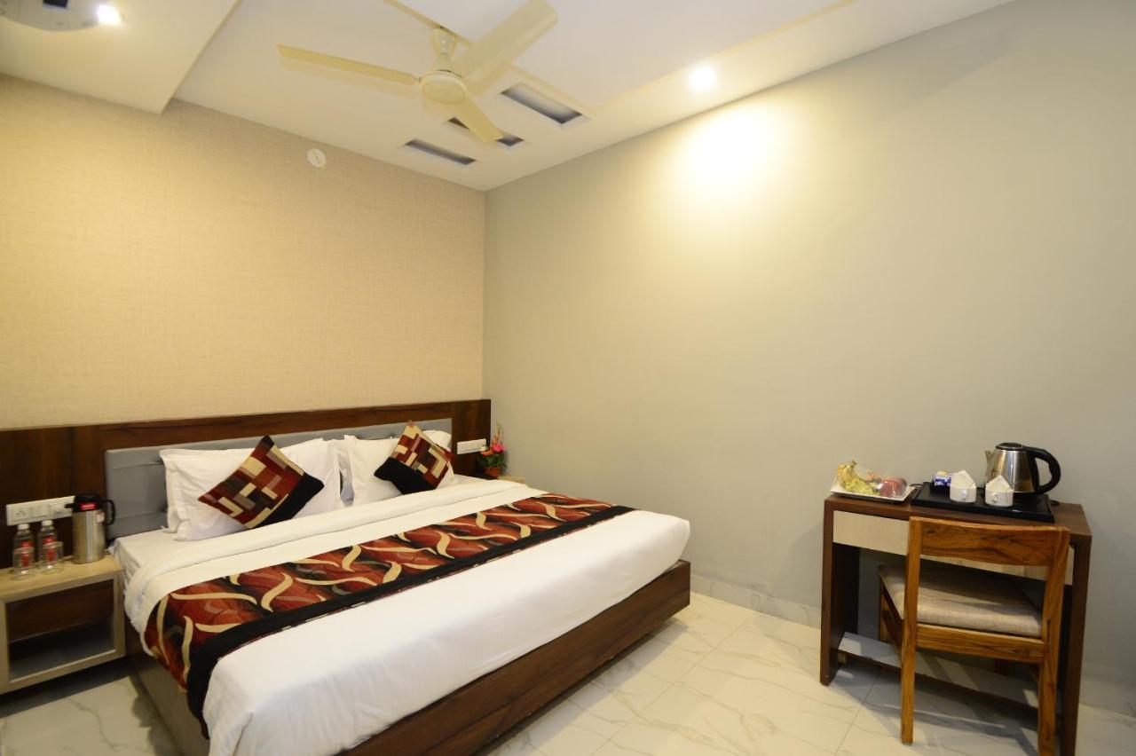 Hopp Inn Udaipur Exteriör bild